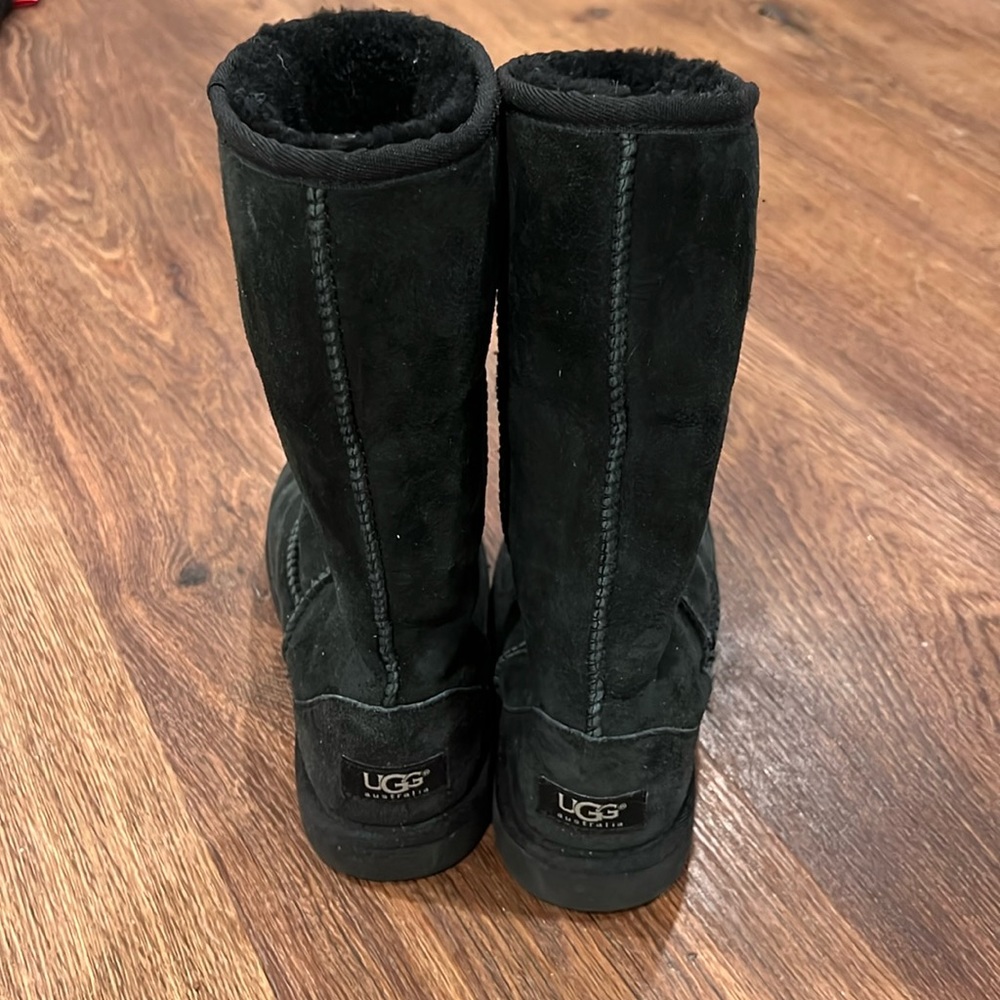 Ugg tall black Sherpa boots, kids size 1